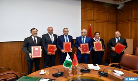  Rabat: Le Maroc et la BAD signent trois conventions de financement d’un montant de plus de 2,9 milliards de dirhams
