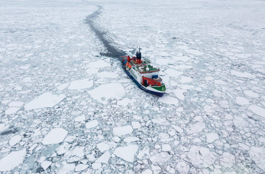  Le réchauffement plus rapide de l’Arctique accélère de huit ans l’augmentation des températures de 2 degrés Celsius, selon une étude de modélisation