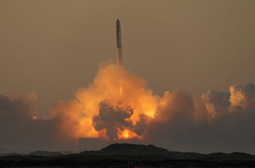  SpaceX a lancé sa nouvelle fusée géante mais les explosions mettent fin au deuxième vol d’essai