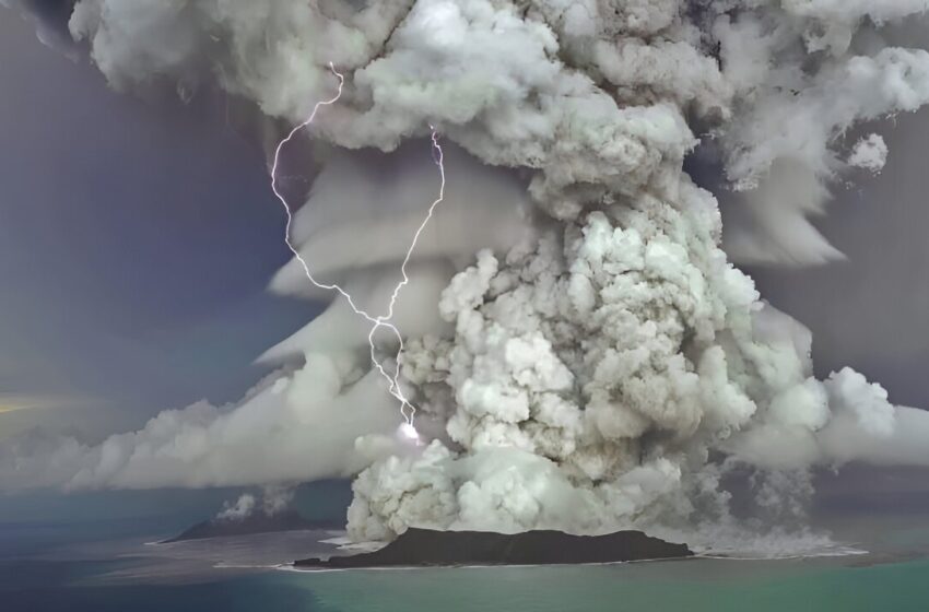  Une étude examine comment l’éruption massive de 2022 a modifié la chimie et la dynamique de la stratosphère