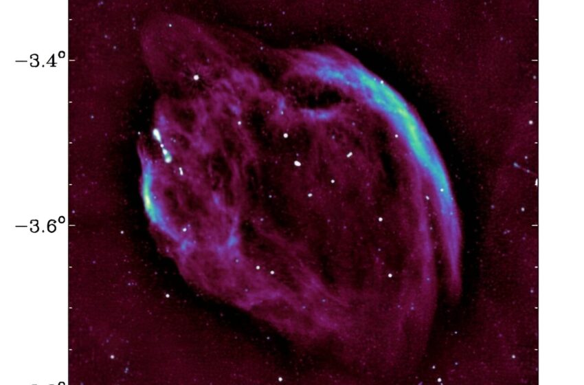  Des astronomes inspectent les restes de supernova avec MeerKAT