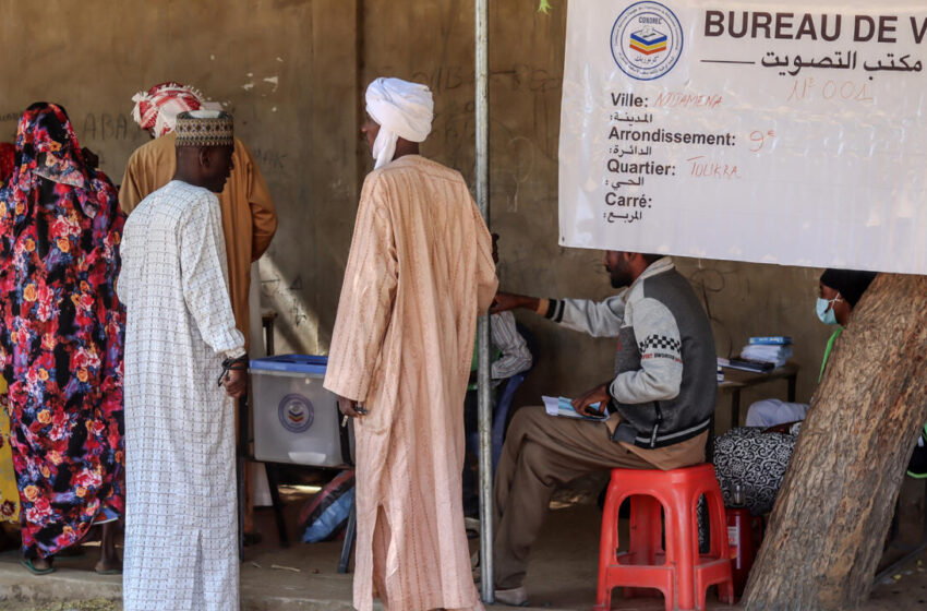  Le Tchad vote « oui » à la nouvelle constitution soutenue par la junte