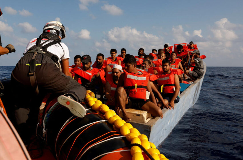  Soixante et un migrants se noient dans un naufrage au large de la Libye