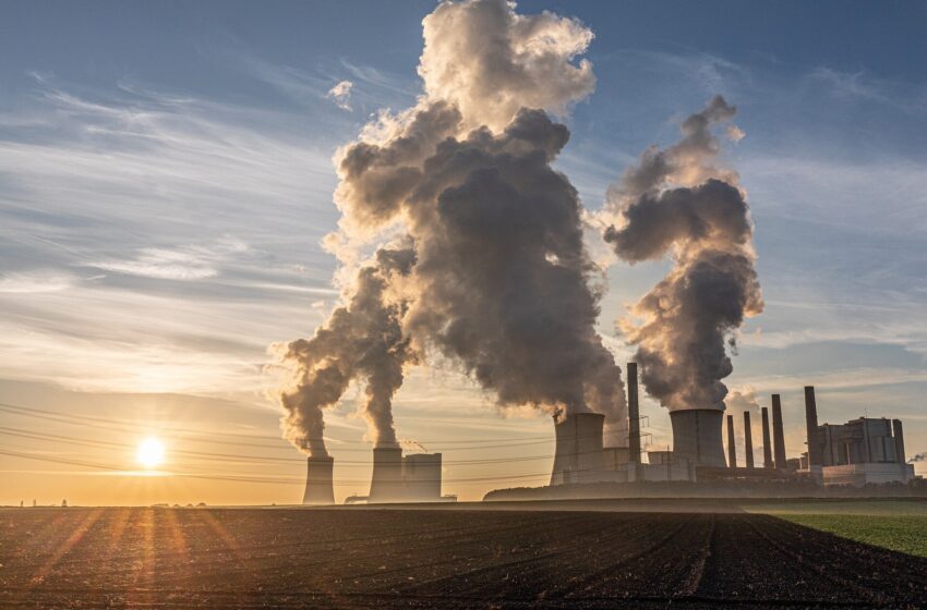  Un rapport annuel montre que les émissions de CO₂ fossile atteindront un niveau record en 2023
