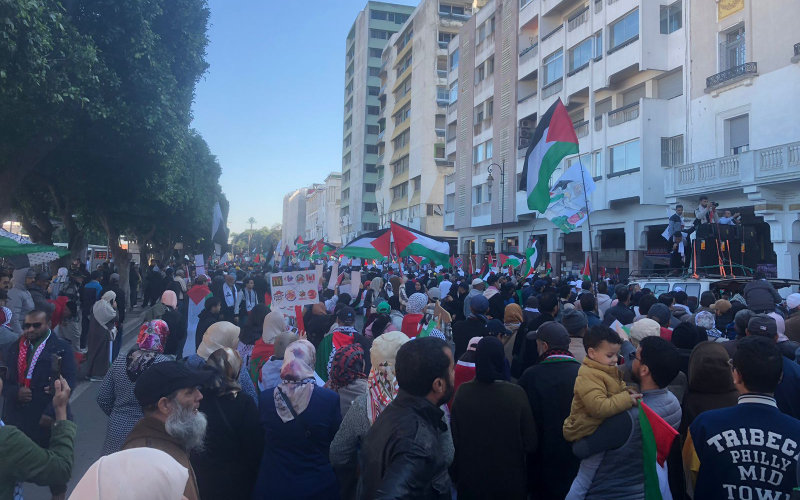  des milliers de Marocains marchent contre Israël