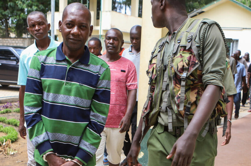  Le chef d'une secte de la famine au Kenya accusé d'homicide involontaire suite à des morts massives