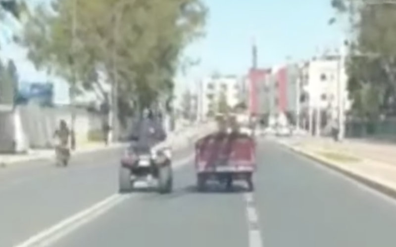 Les scooters au Maroc : D'un outil d'insertion à un symbole de délinquance Les scooters destinés aux pauvres et aux ex-détenus, sont…