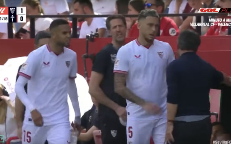  Youssef En-Nesyri attaque son entraîneur après un remplacement (vidéo)