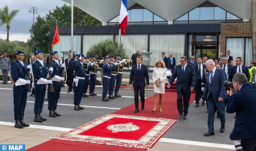  Le président français Emmanuel Macron quitte le Maroc après une visite d’État