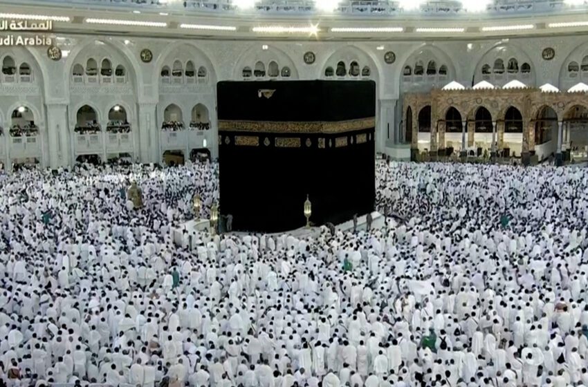  Vidéo: Eid Prières dans le monde