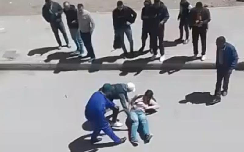  Indignation après l’assassinat d’un enseignant par un élève