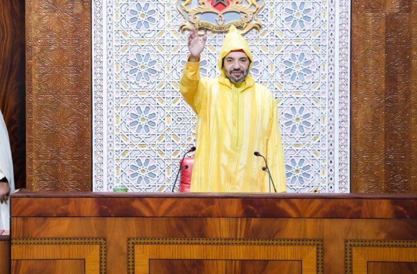  Genz 212 attend le discours de King Mohammed VI