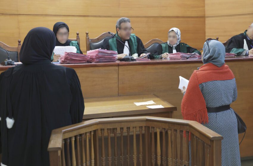  Une femme et son amant reconnus coupables d’adultère, un an de prison