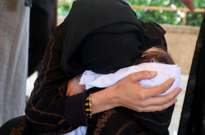  Fête des Mères à Gaza endeuillée, mères pleurent leurs enfants tués dans la guerre