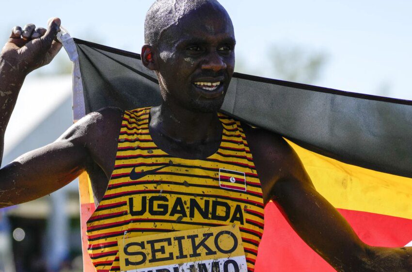  Jacob Kiplimo reconquiert le record du monde du semi-marathon en 57:20 à Lisbonne