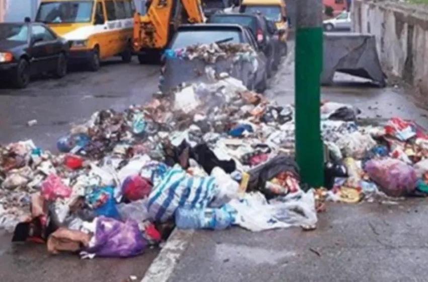  Les habitants de Sidi Bernoussi dénoncent l’accumulation de déchets et le manque de nettoyage