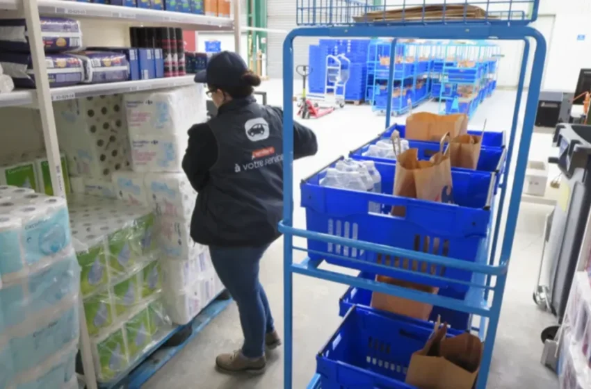  Une mère de famille face aux défis économiques à Bruxelles après une reconversion professionnelle
