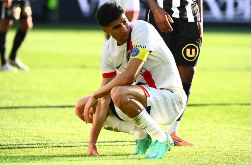  Achraf Hakimi remplacé à la mi-temps après signe de faiblesse au stade Raymond-Kopa