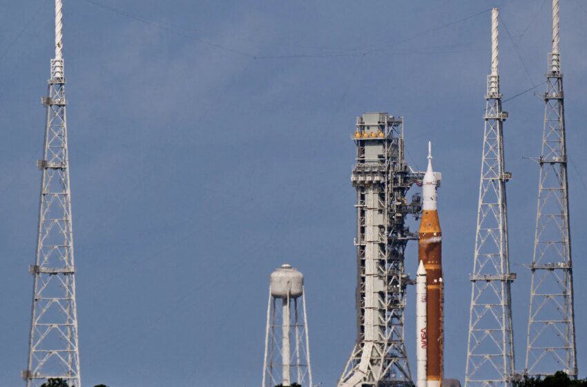  Artemis II décolle de Floride pour un voyage historique autour de la Lune