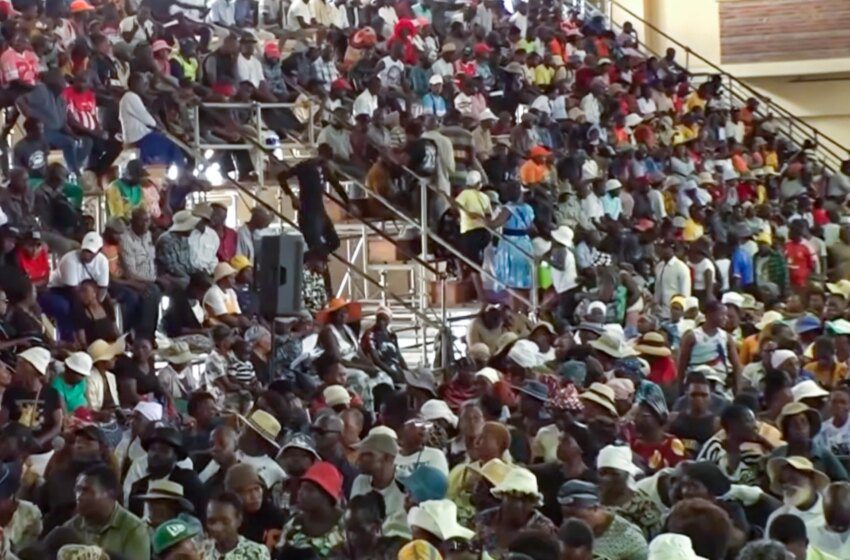  Audiences contestées au Zimbabwe sur le CAB3 qui prolongerait le mandat de Mnangagwa