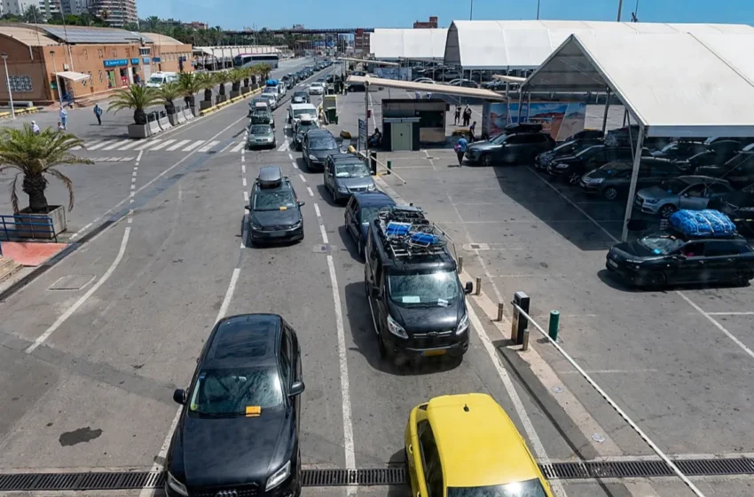  Le port d’Almería installe 7 525 m² d’ombre pour les vacanciers cet été