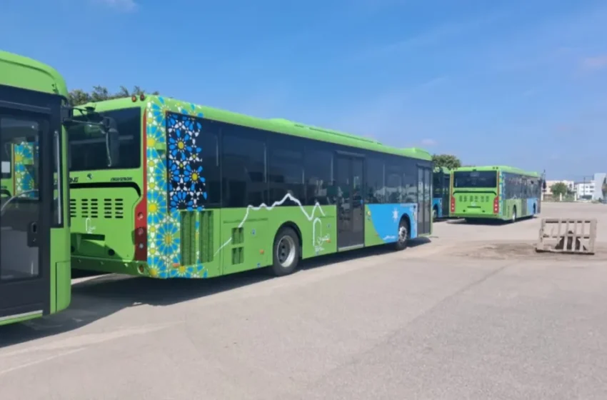  Une flotte de bus modernisée inspirée du patrimoine local arrive à Tétouan