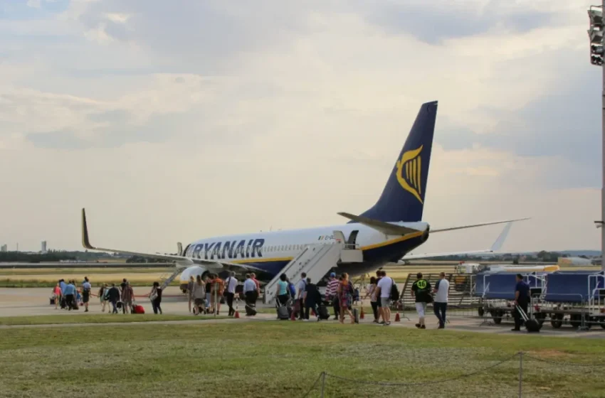  Urgence médicale sur le vol FR5948 : atterrissage à Bordeaux après une crise cardiaque