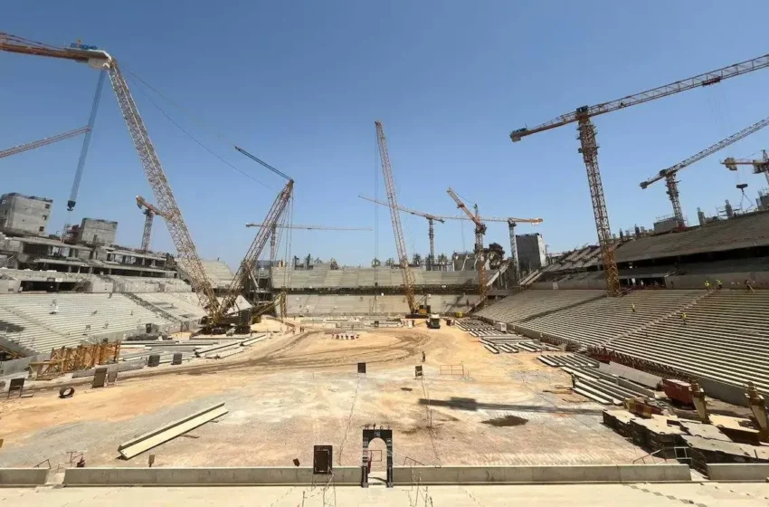  Chantier du Grand Stade Hassan II 30% achevé, livraison prévue décembre 2027