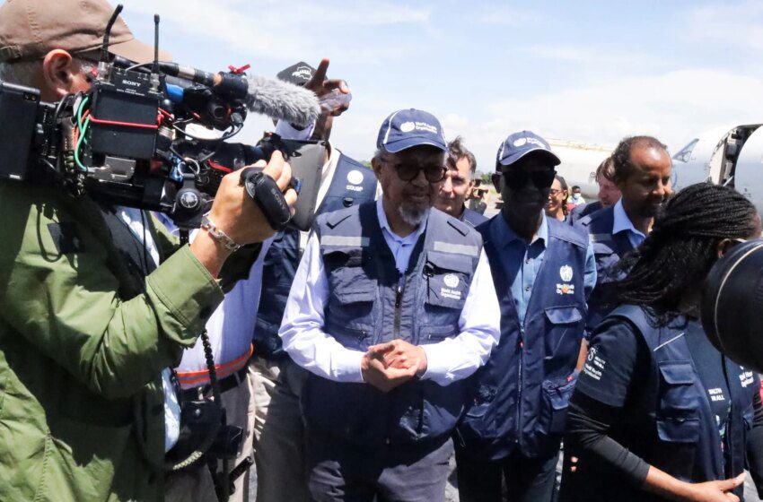  Ebola Bundibugyo en RDC : Tedros à Bunia alors que les cas doublent