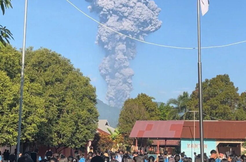  Éruption du mont Dukono à Halmahera 3 morts et 20 randonneurs portés disparus