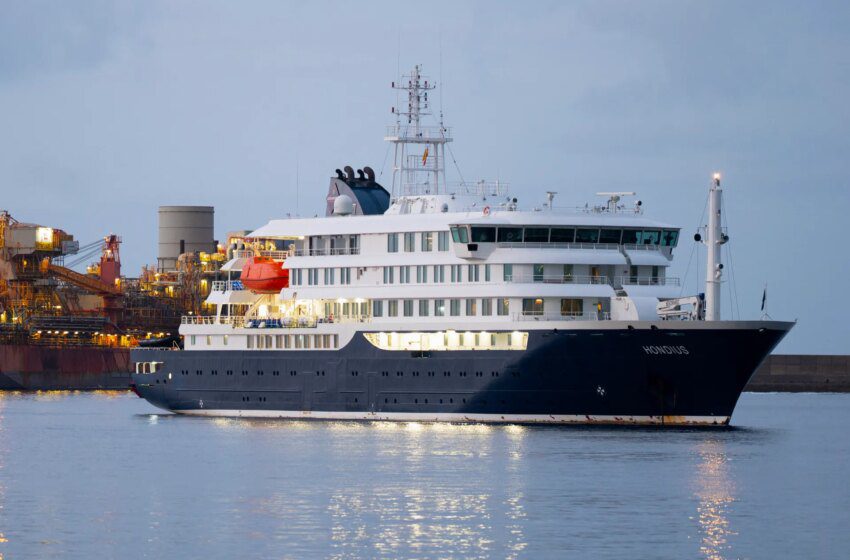  Hantavirus sur le MV Hondius évacuation des passagers de Tenerife vers Madrid