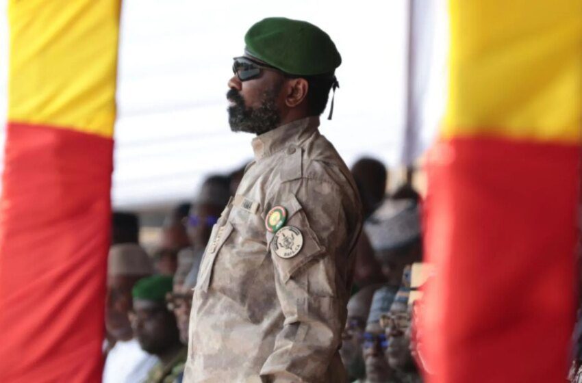  Mali : rebelles touaregs et groupes liés à Al-Qaïda prennent le contrôle de villes