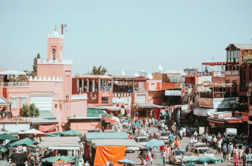  Marrakech : Des agressions dénoncées par touristes face à des faux gardiens de parking