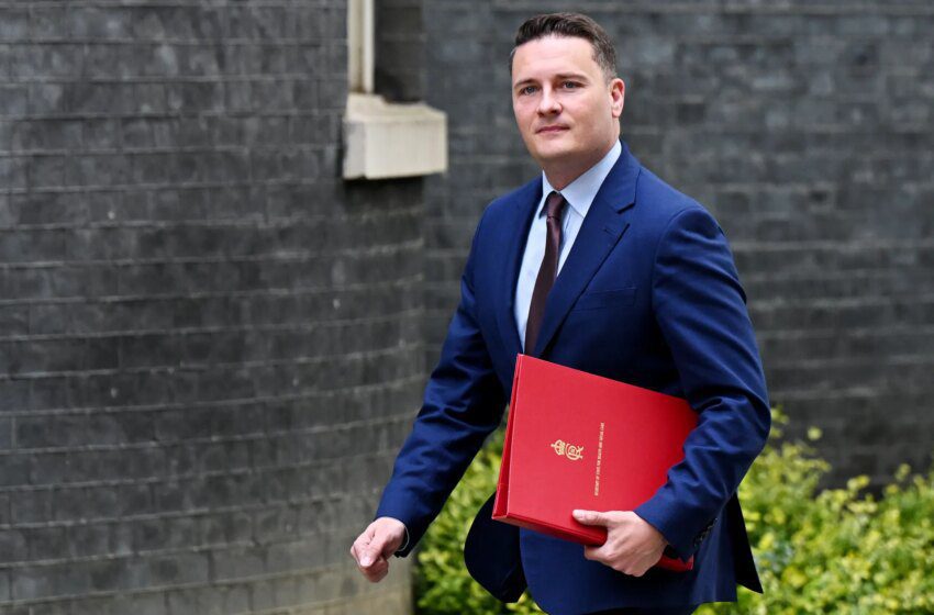  Wes Streeting démissionne et affirme ne plus avoir confiance en Keir Starmer