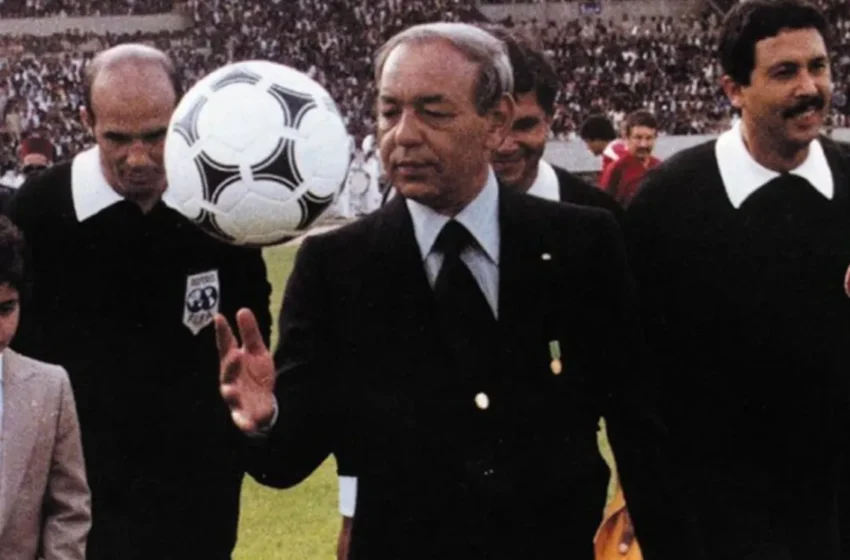  Abdelkrim El Hadrioui affirme que Hassan II a choisi Benfica en 1996