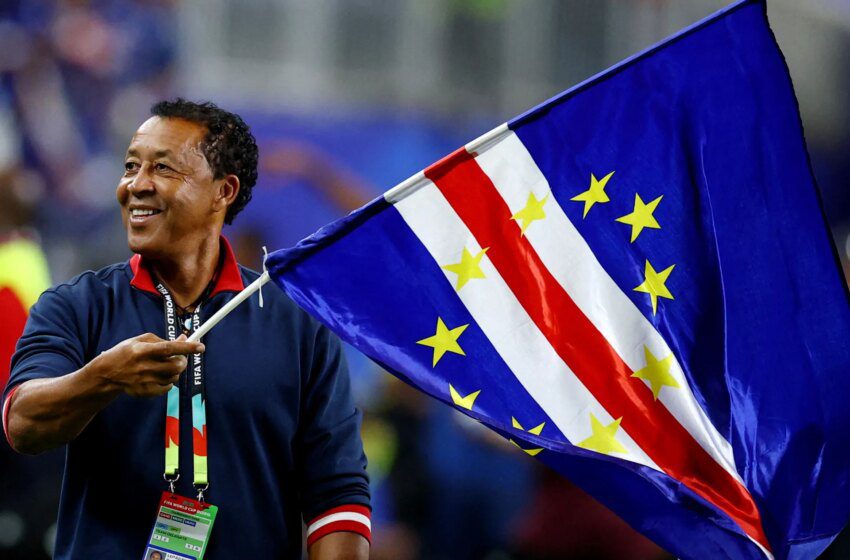  Cap-Vert, plus petit pays à atteindre les huitièmes de la Coupe du monde 2026