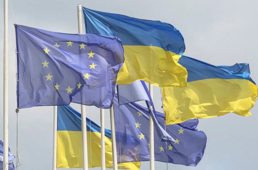  L’UE ouvre le processus d’adhésion de l’Ukraine et de la Moldavie
