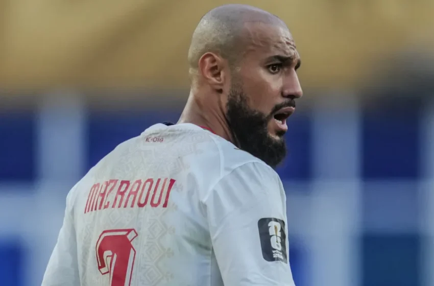  Mazraoui envisage la retraite après la Coupe du Monde pour devenir imam