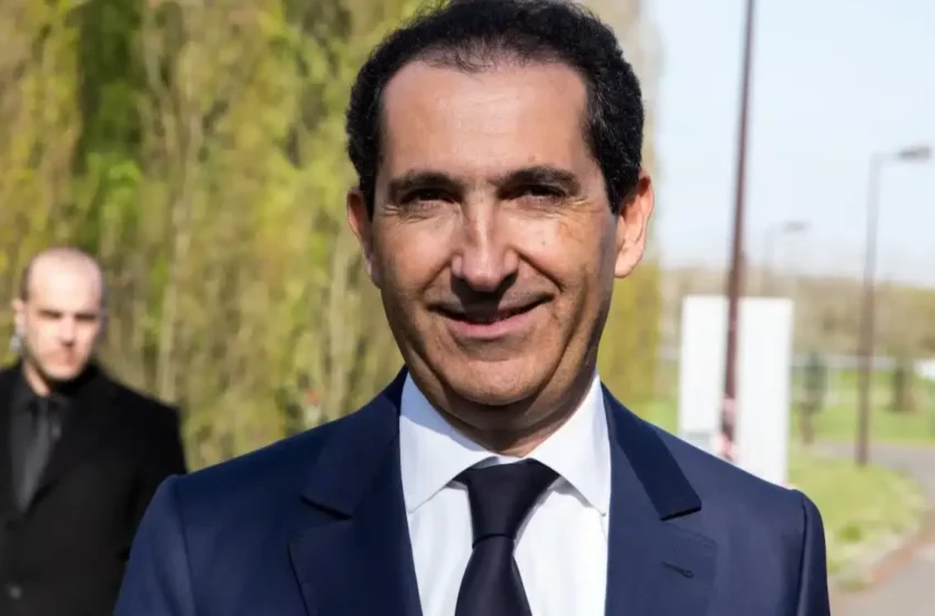  Patrick Drahi envisage la vente de SFR pour surmonter une crise financière majeure