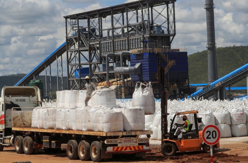 Première exportation de sulfate de lithium accélère la transformation du lithium au Zimbabwe