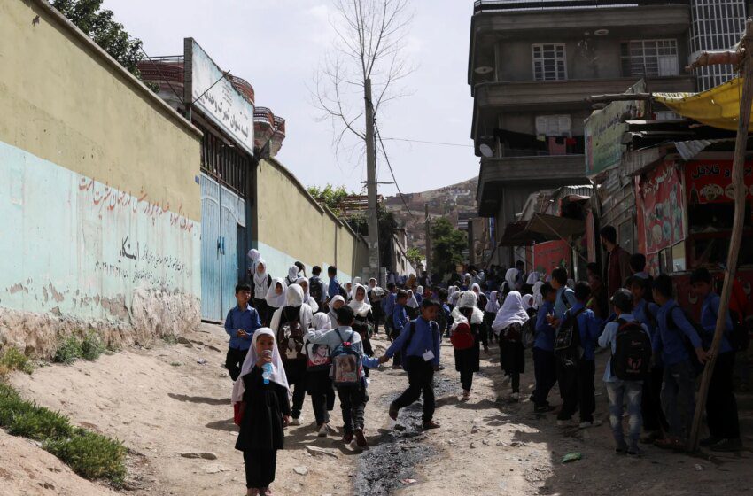  113 pays dépensent plus pour la dette que pour l’éducation, dit l’UNESCO
