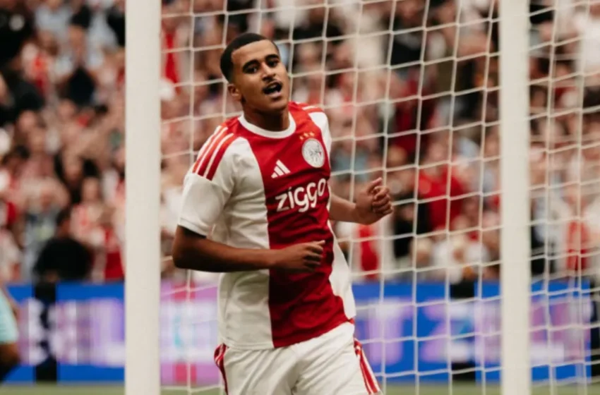  Abdellah Ouazane offre la victoire à l’Ajax contre Burnley et séduit Míchel