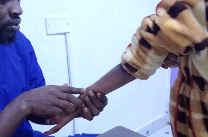  Au nord du Kenya, volontaires traquent le poliovirus dérivé d’un vaccin