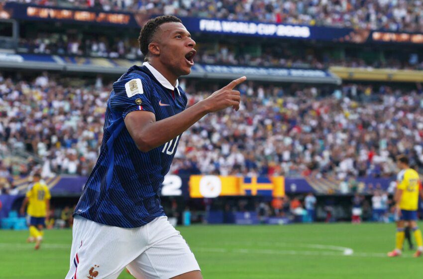  Coupe du Monde 2026 Mbappé double, la France bat la Suède 3-0