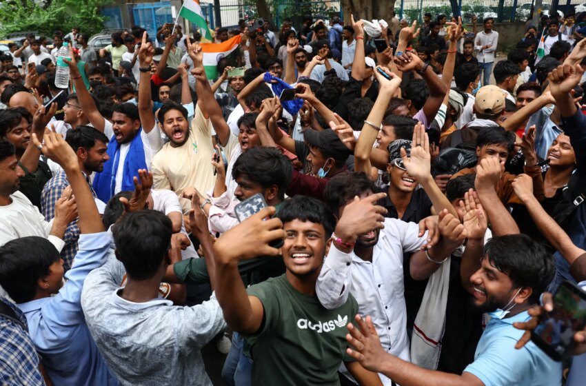  Inde : le ministre de l’Éducation démissionne après la mobilisation étudiante du Cockroach Janta Party