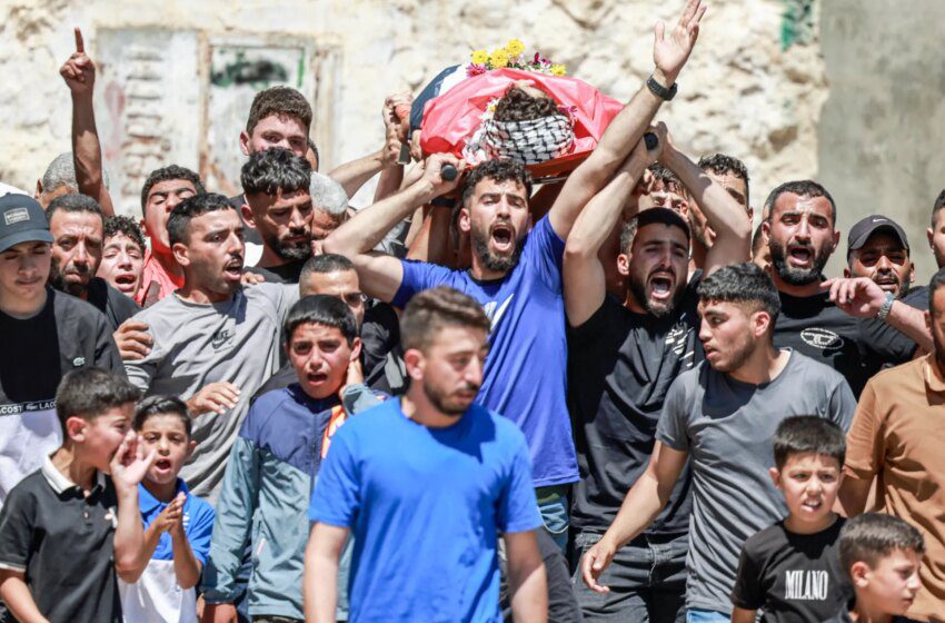  Jeune footballeur palestinien Fadi al‑Nassan, 17 ans, tué par des colons en Cisjordanie
