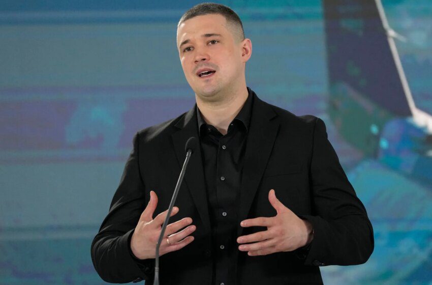 L’Ukraine remplace son ministre et son commandant après des succès décisifs des drones