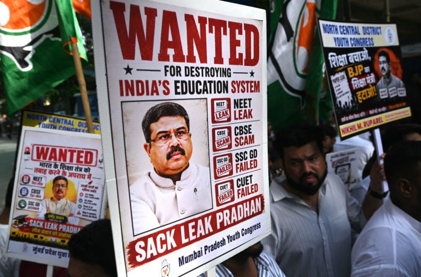  Ministre indien de l’Éducation Dharmendra Pradhan démissionne après fuites d’épreuves et manifestations étudiantes