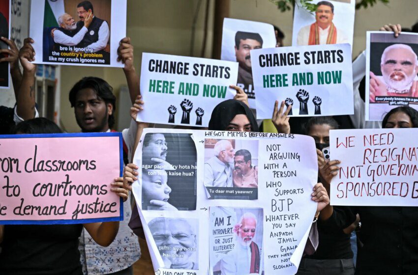  Modi promet tribunaux accélérés alors que manifestations contre les fuites d’examens visent Pradhan