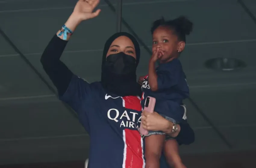  Rima Edbouche révèle son élégance marocaine et sa routine jour de match